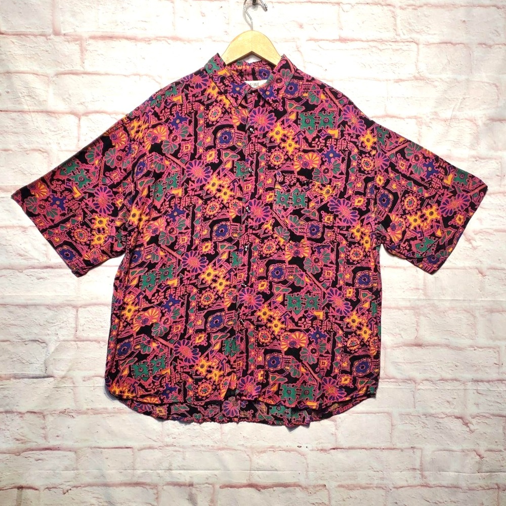 Kiss Me Y2K 90s Button Up Shirt Mens XL Pink Abstract Psychedelic Rayon‎ Indie